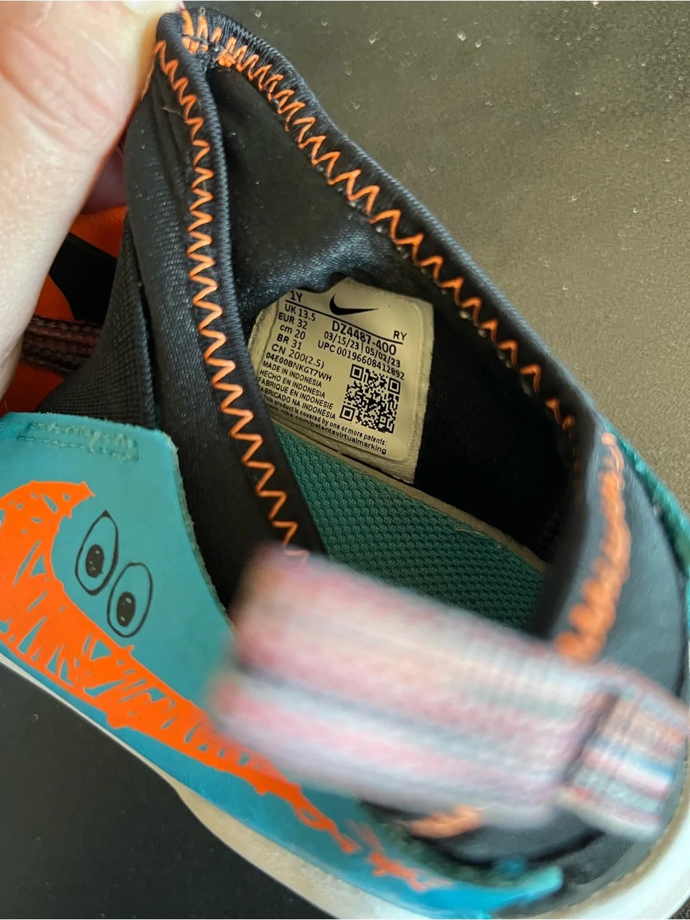 EUC Youth Limited Edition Nike Flex Runner 2